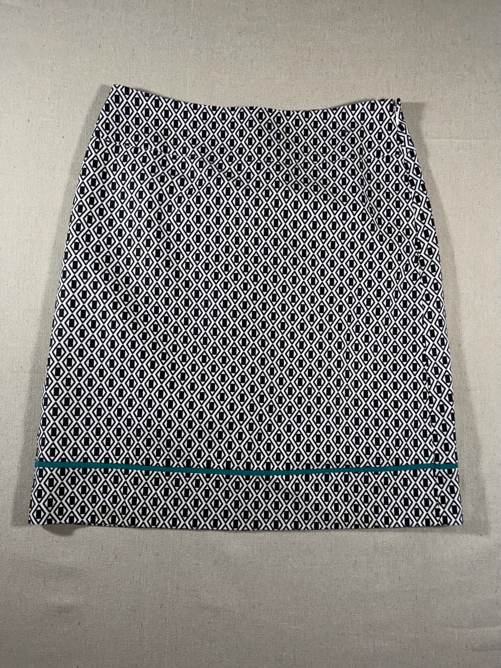 Ann Taylor Black & White Geometric Pencil Skirt with Teal Accent